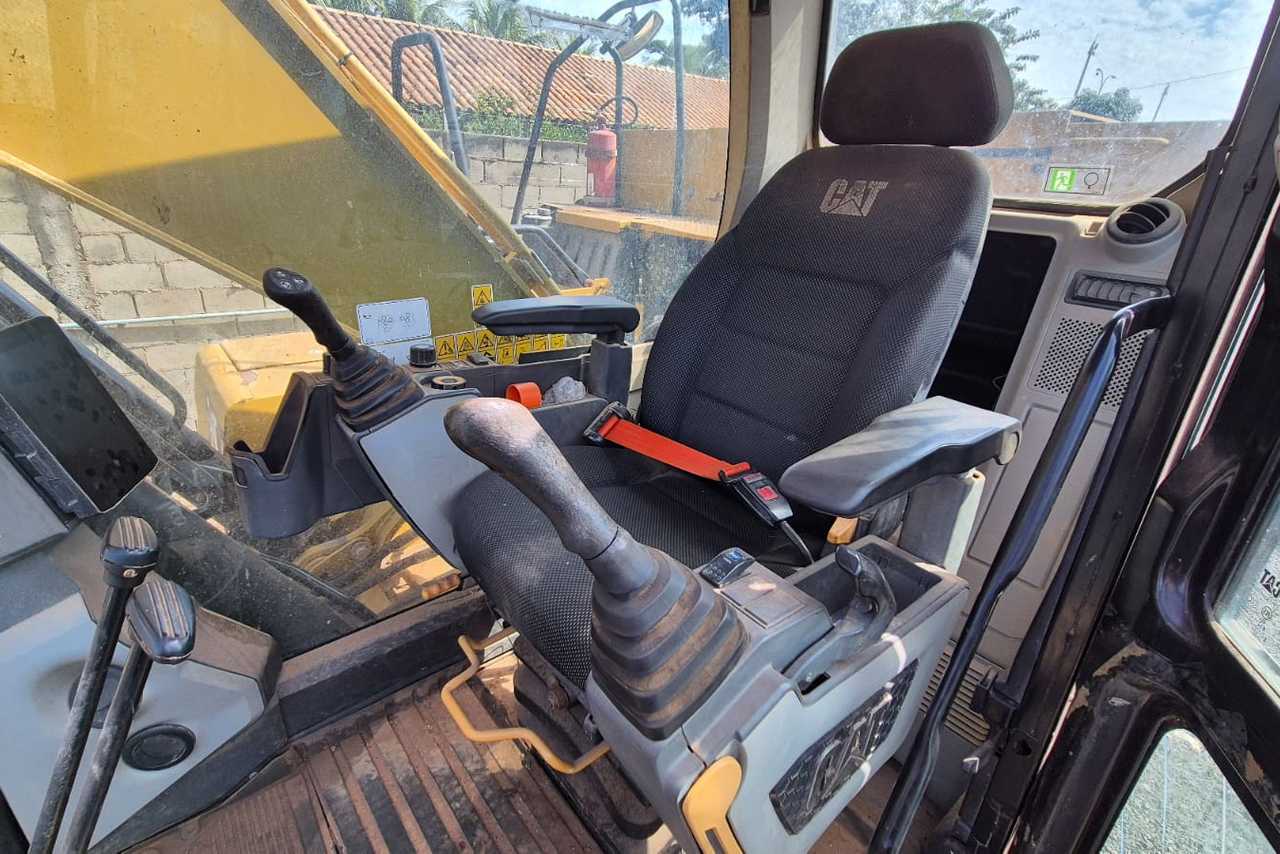 Caterpillar 320GC - 19/19 7