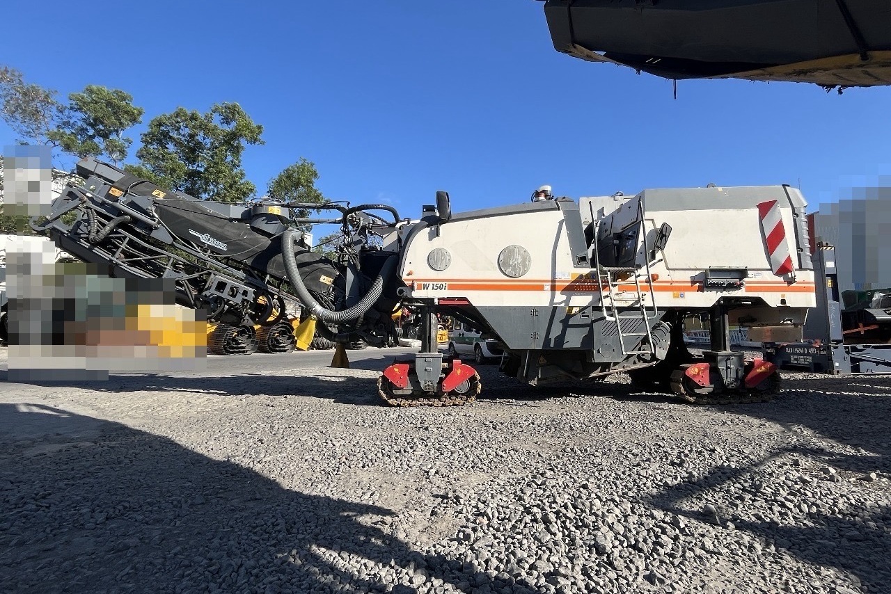 Wirtgen W 200 I - 13/13 3
