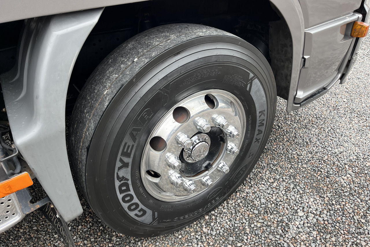 Mercedes Benz Atego 2430 - 15/16 13