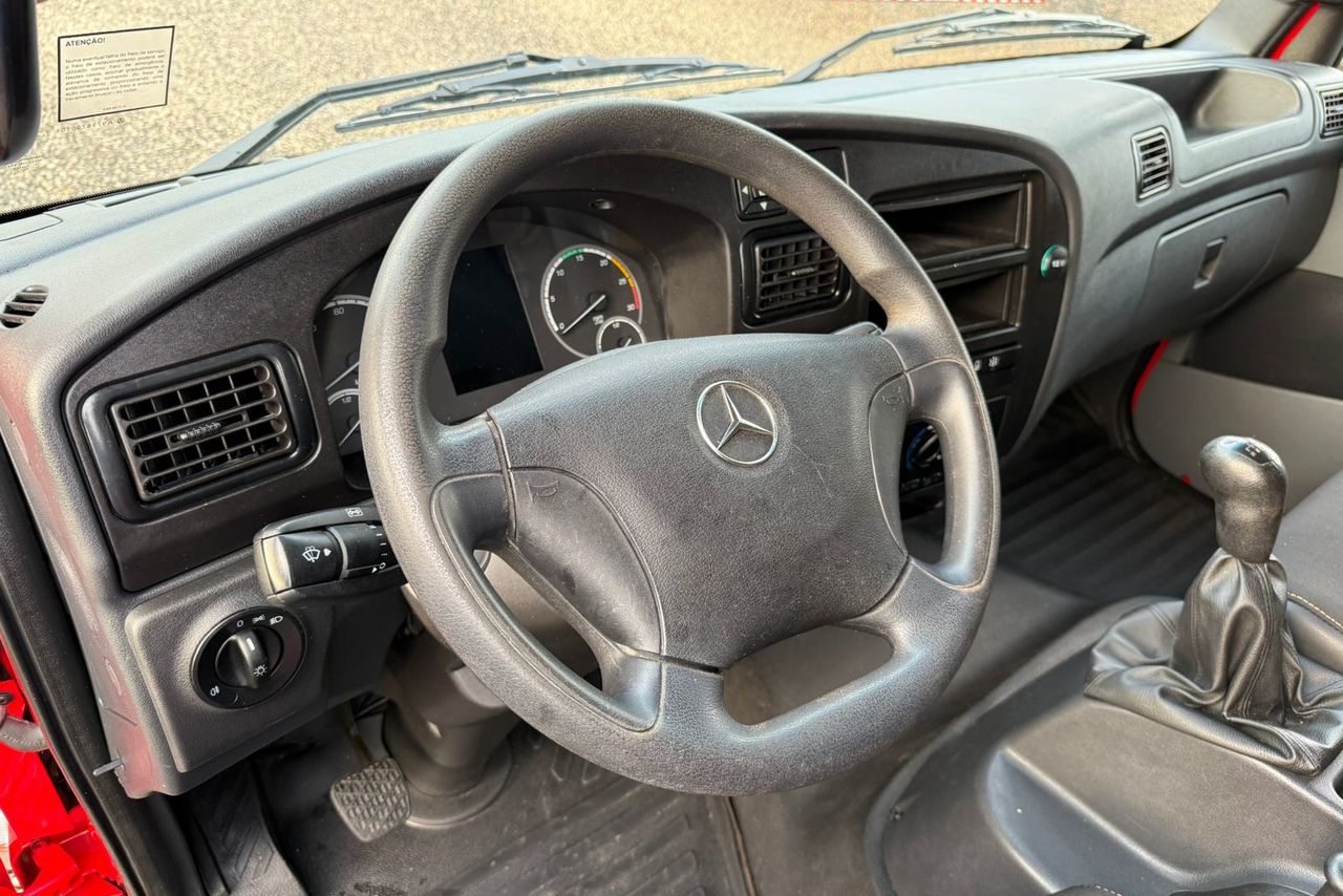 Mercedes Benz Accelo 1017 - 24/24 9