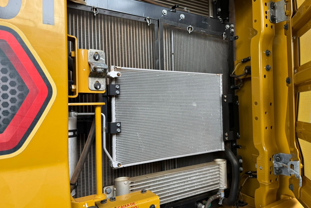 Caterpillar  320 - 22/22 17