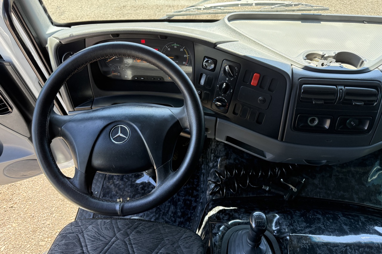 Mercedes Benz Atego 2428 - 11/11 12