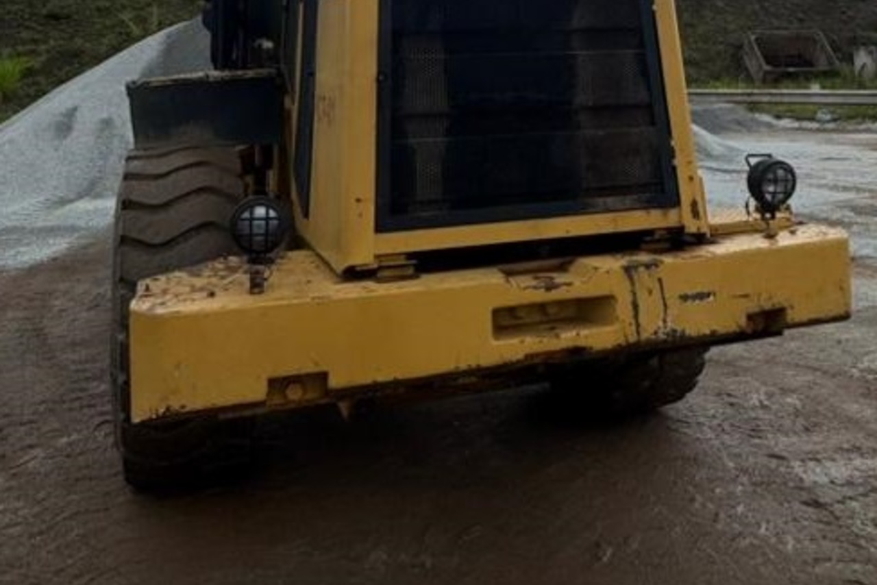 Caterpillar 938G - 01/01 2