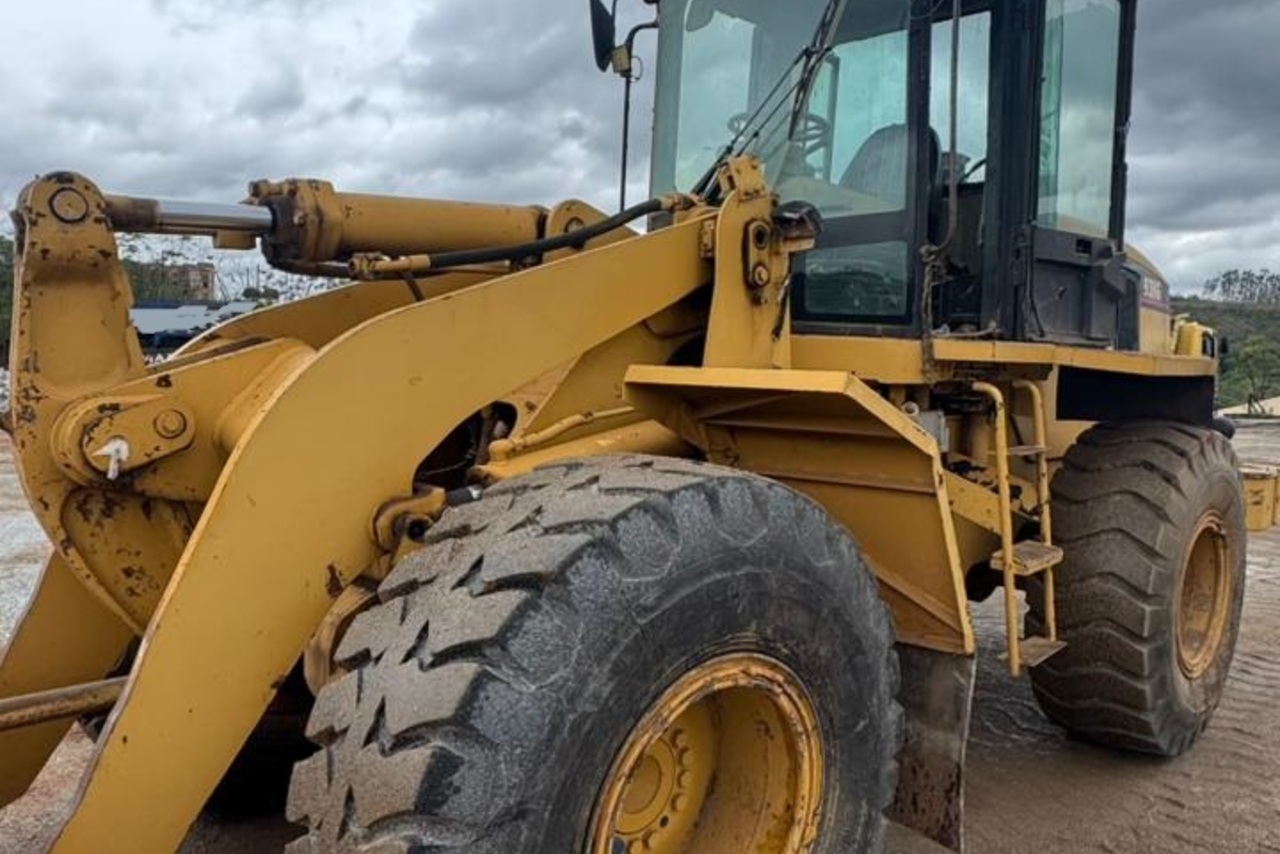 Caterpillar 938G - 01/01 8
