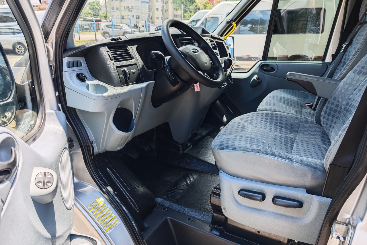 Ford Transit passageiros - 11/11 4