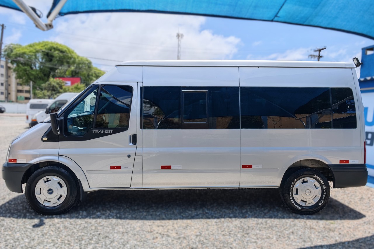 Ford Transit passageiros - 11/11 15