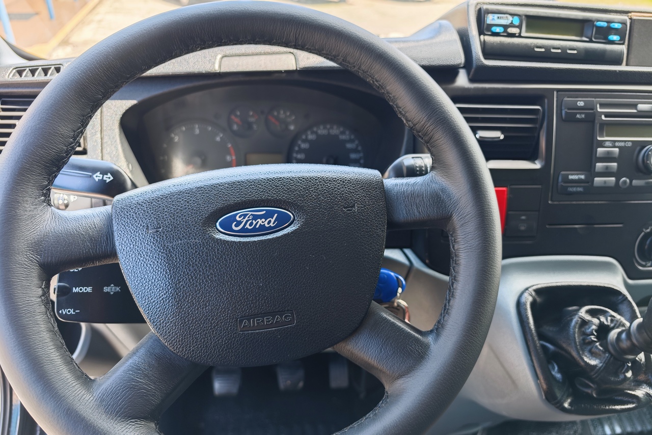 Ford Transit passageiros - 11/11 16