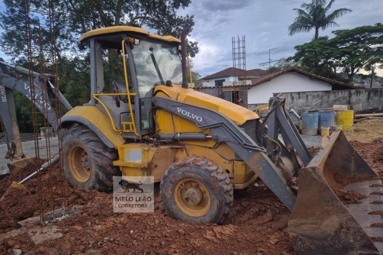 Volvo BL70B - 13/13 2