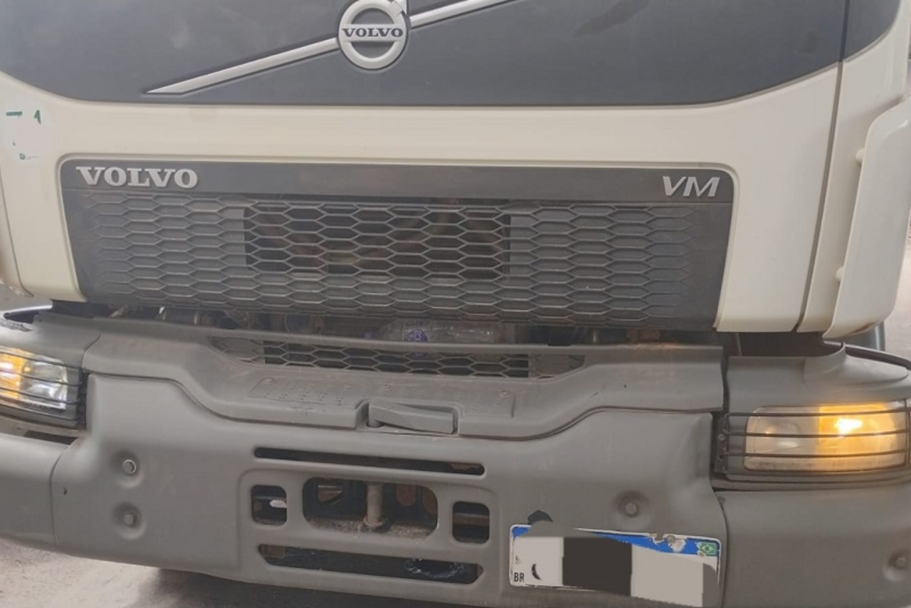 Volvo VM330 - 20/20 3