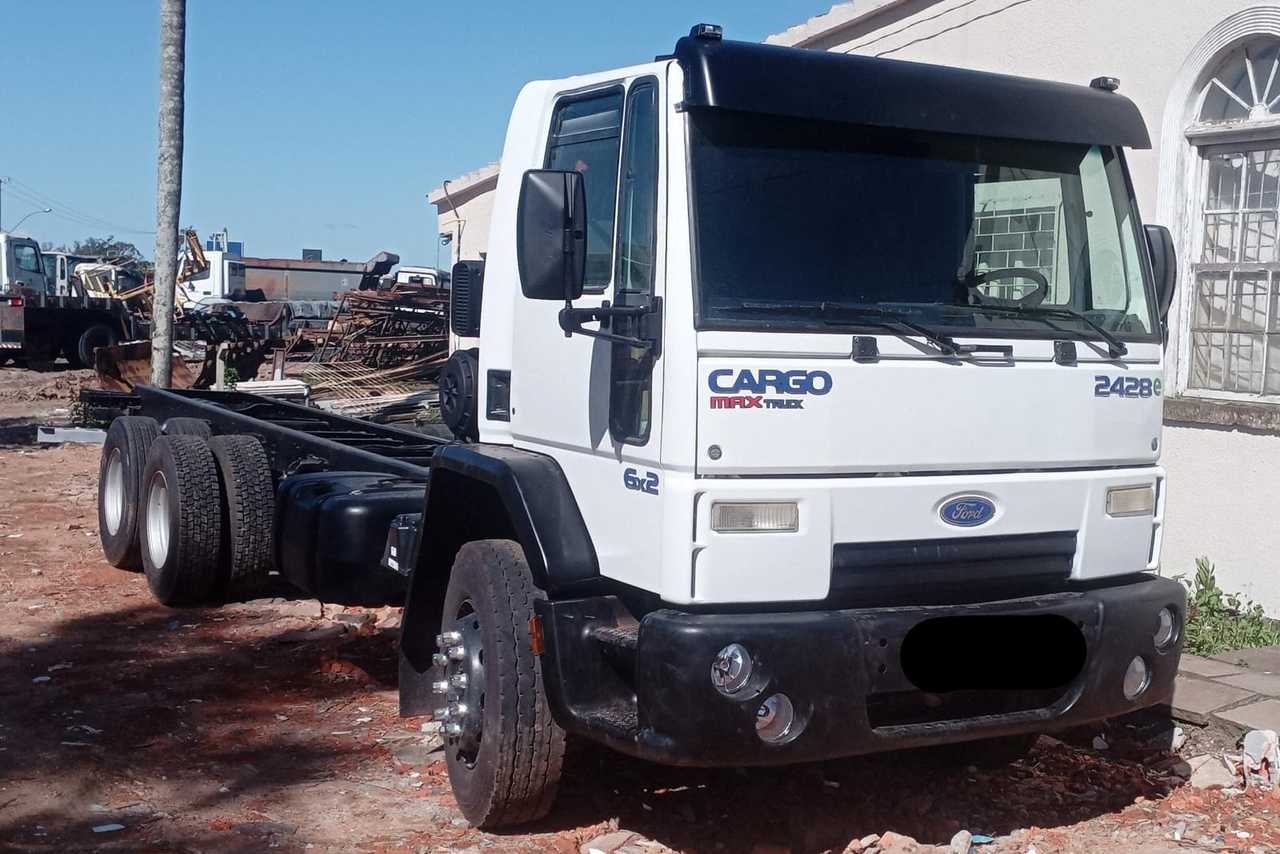 Ford Cargo2428 - 10/11 13
