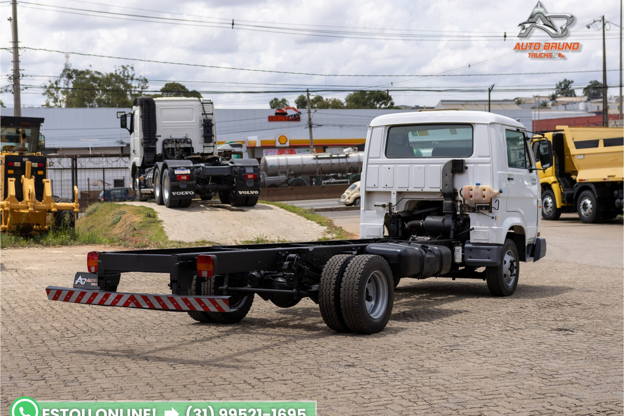 Volkswagen 8 120 - 10/11 6