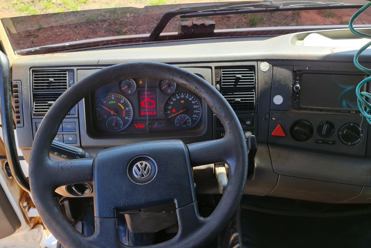 Volkswagen VW 25420 Constellation 6x2 - 18/19 11