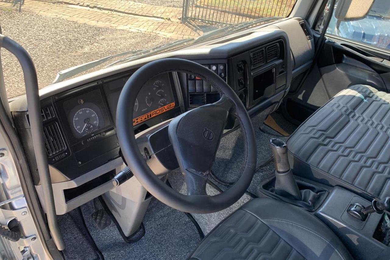 Volvo VM260 - 09/09 8