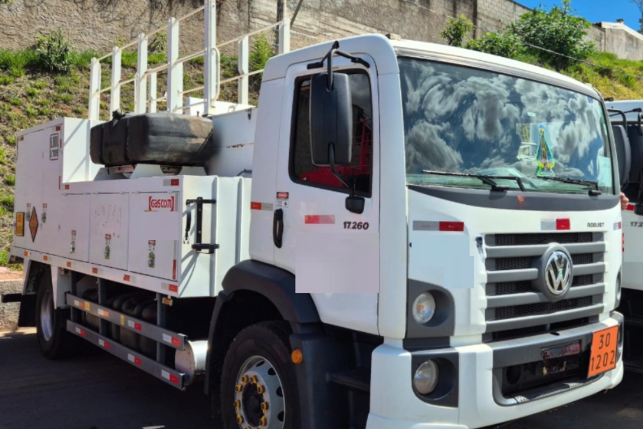 Volkswagen 17-260 E Constel. 4x2 - 20/21 3