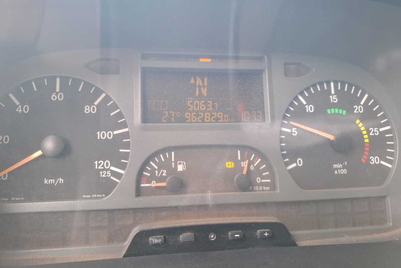 Mercedes Benz Atego 2425 - 08/08 3