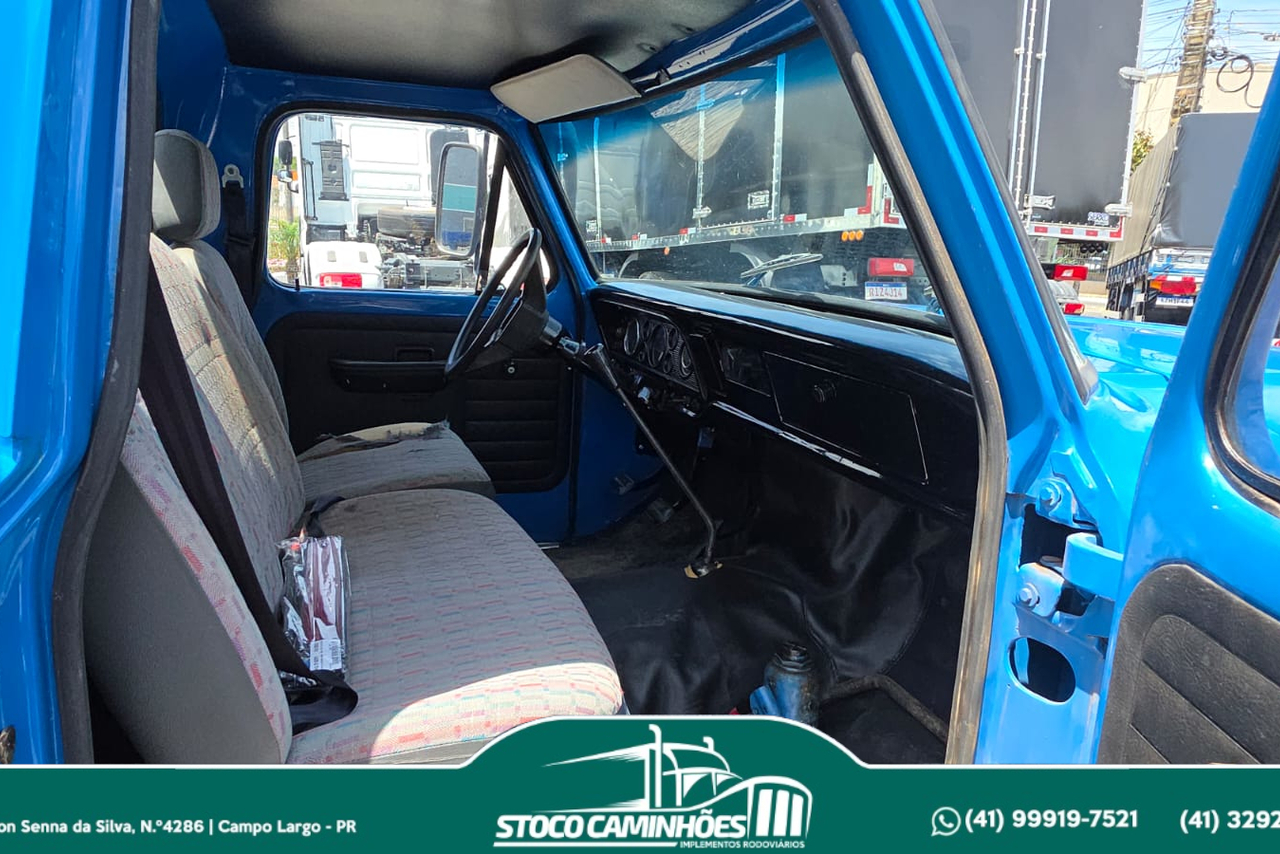 Ford F4000 - 77/77 11