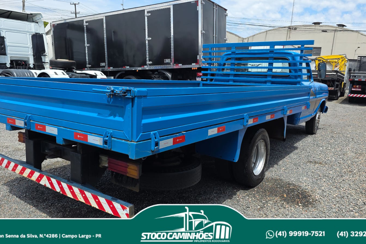 Ford F4000 - 77/77 12