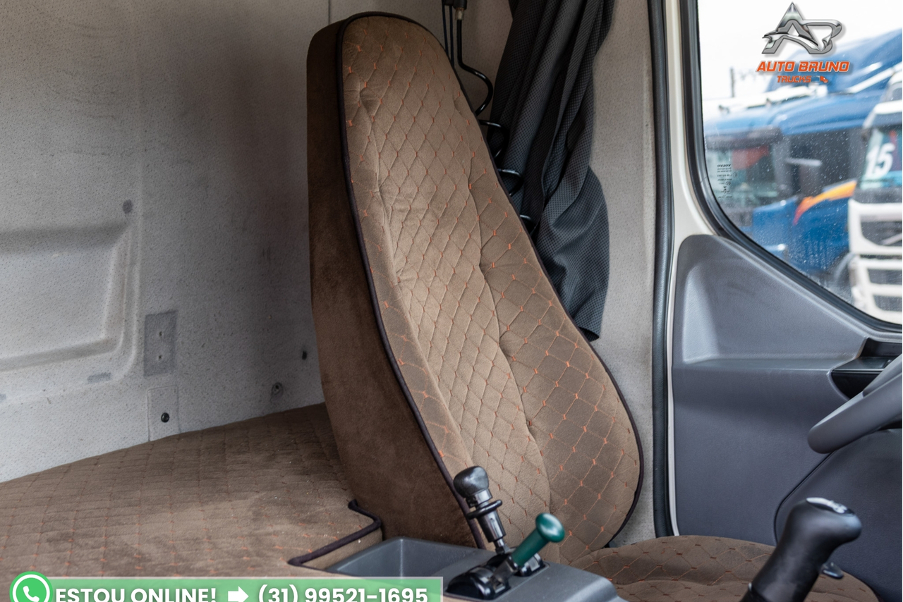 Volvo VM 330 - 13/13 18