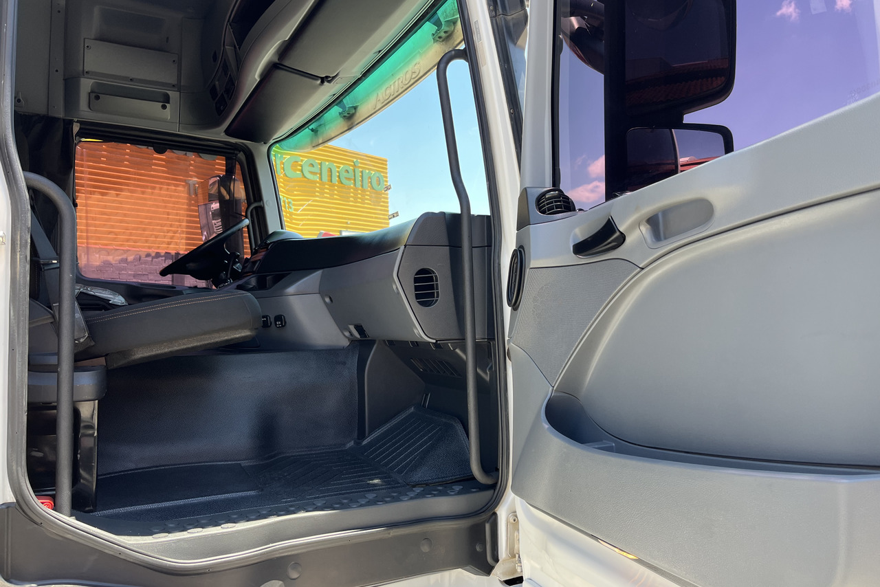 Mercedes Benz Actros 2651 - 18/19 9