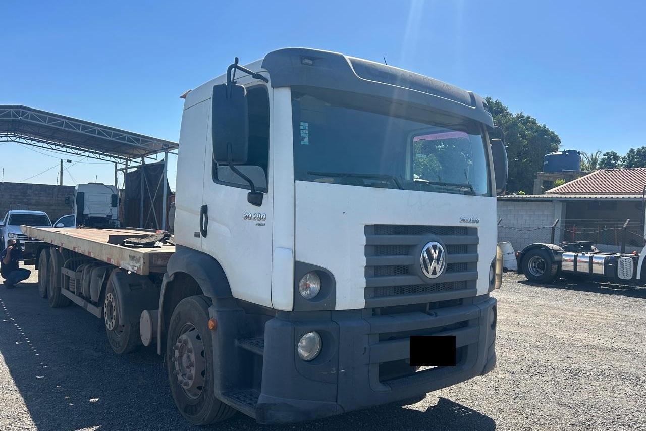 Volkswagen 24-280 E Constellation 8x2 - 19/20 1