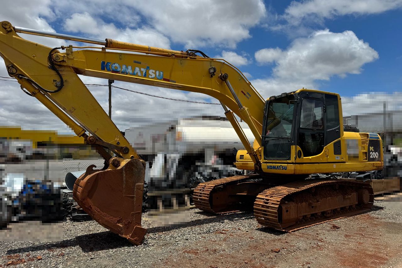 Komatsu PC200 - 12/12 5