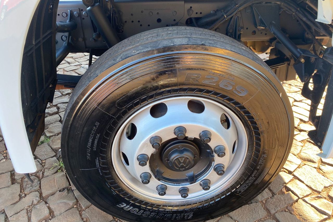 Volkswagen 24-280 E Constellation 8x2 - 13/13 7
