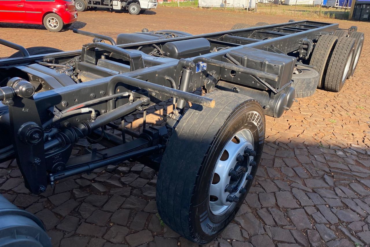 Volkswagen 24-280 E Constellation 8x2 - 13/13 9