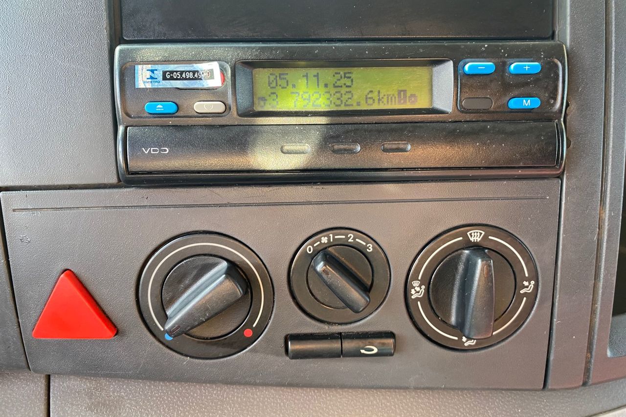 Volkswagen 24-280 E Constellation 8x2 - 13/13 15
