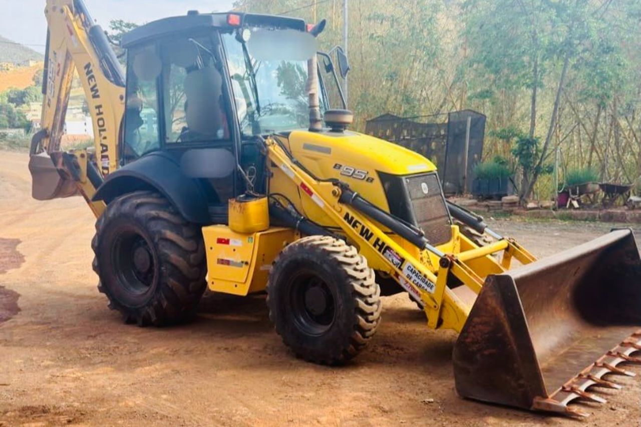 New Holland B95B - 21/21 8