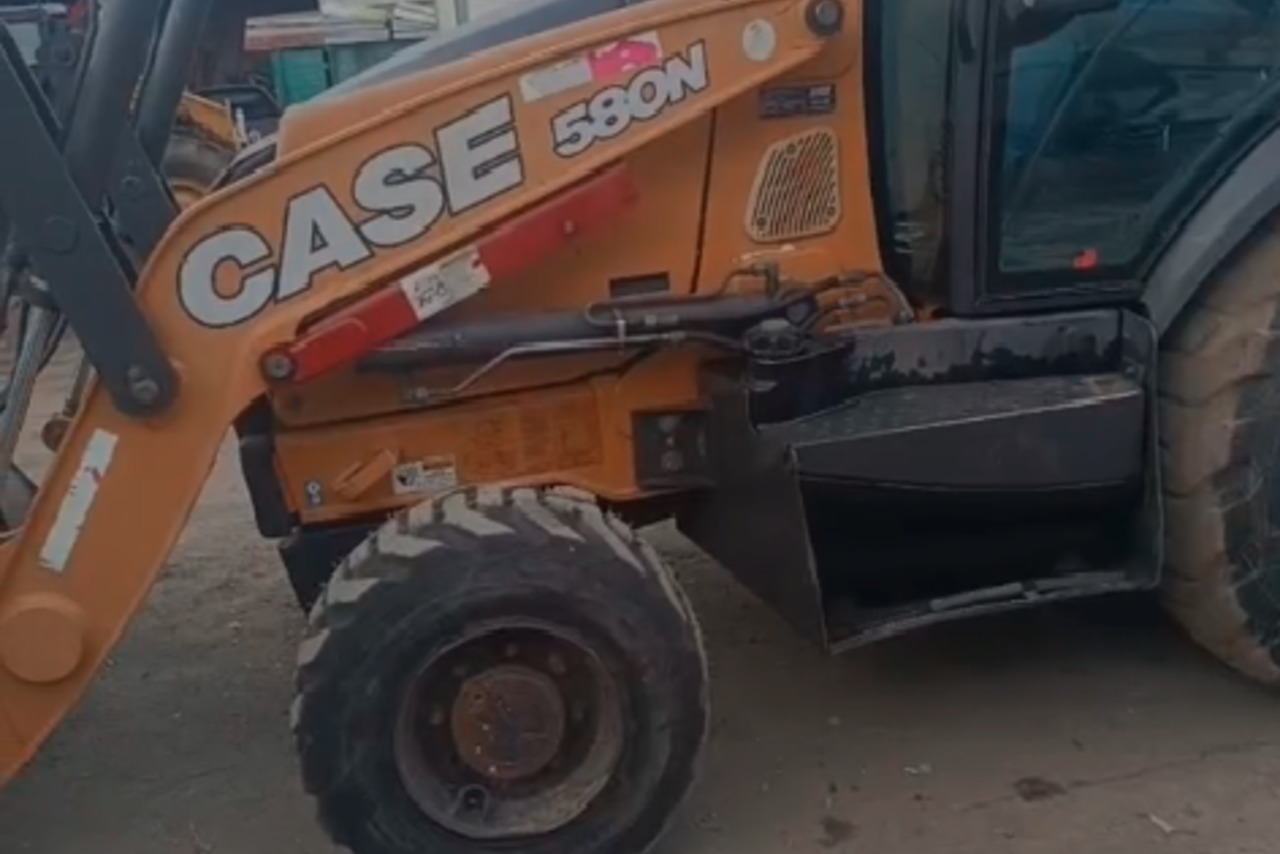 Case 580N - 18/18 4