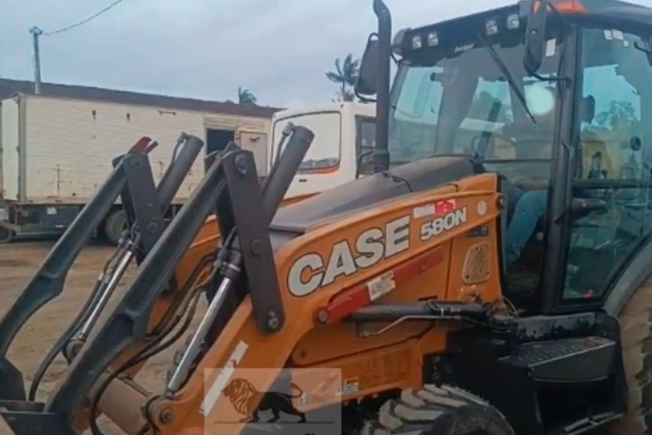 Case 580N - 18/18 11
