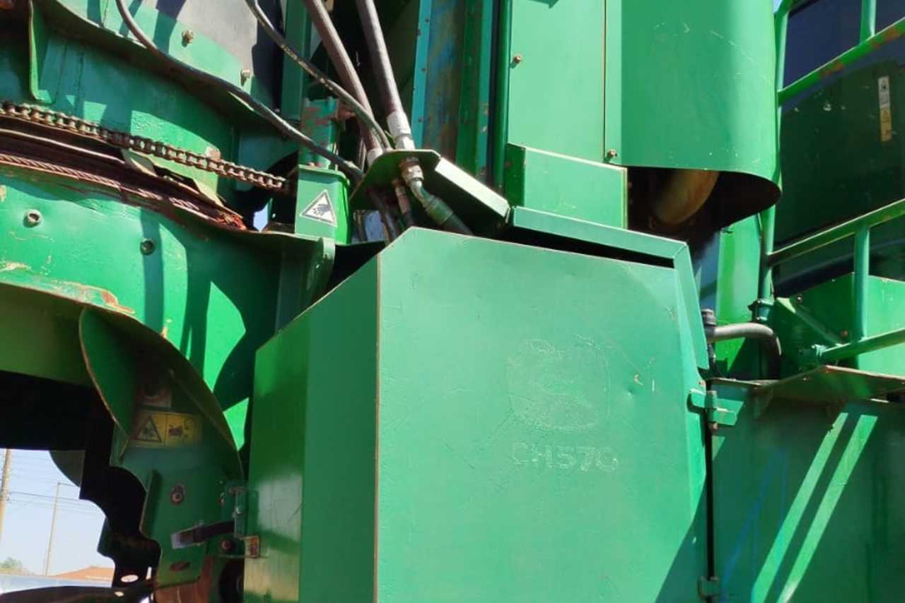 John Deere  CH570 - 18/18 18