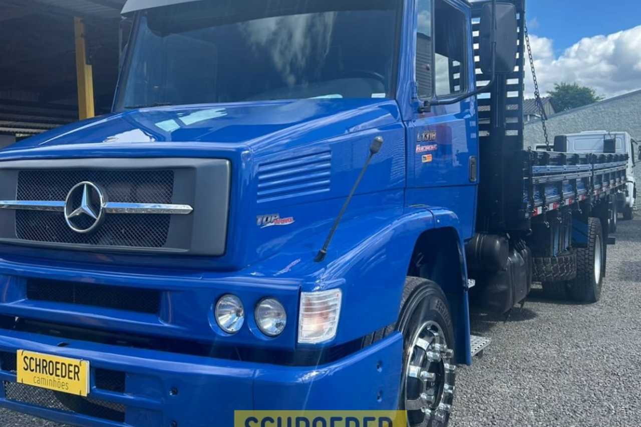 Mercedes Benz Atego 1318 - 11 4