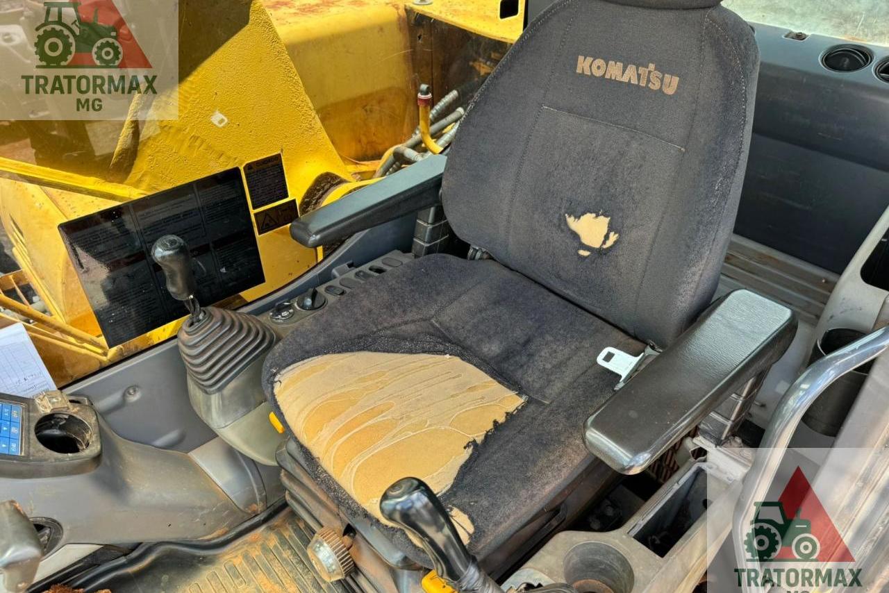 Komatsu PC200 - 12/12 5