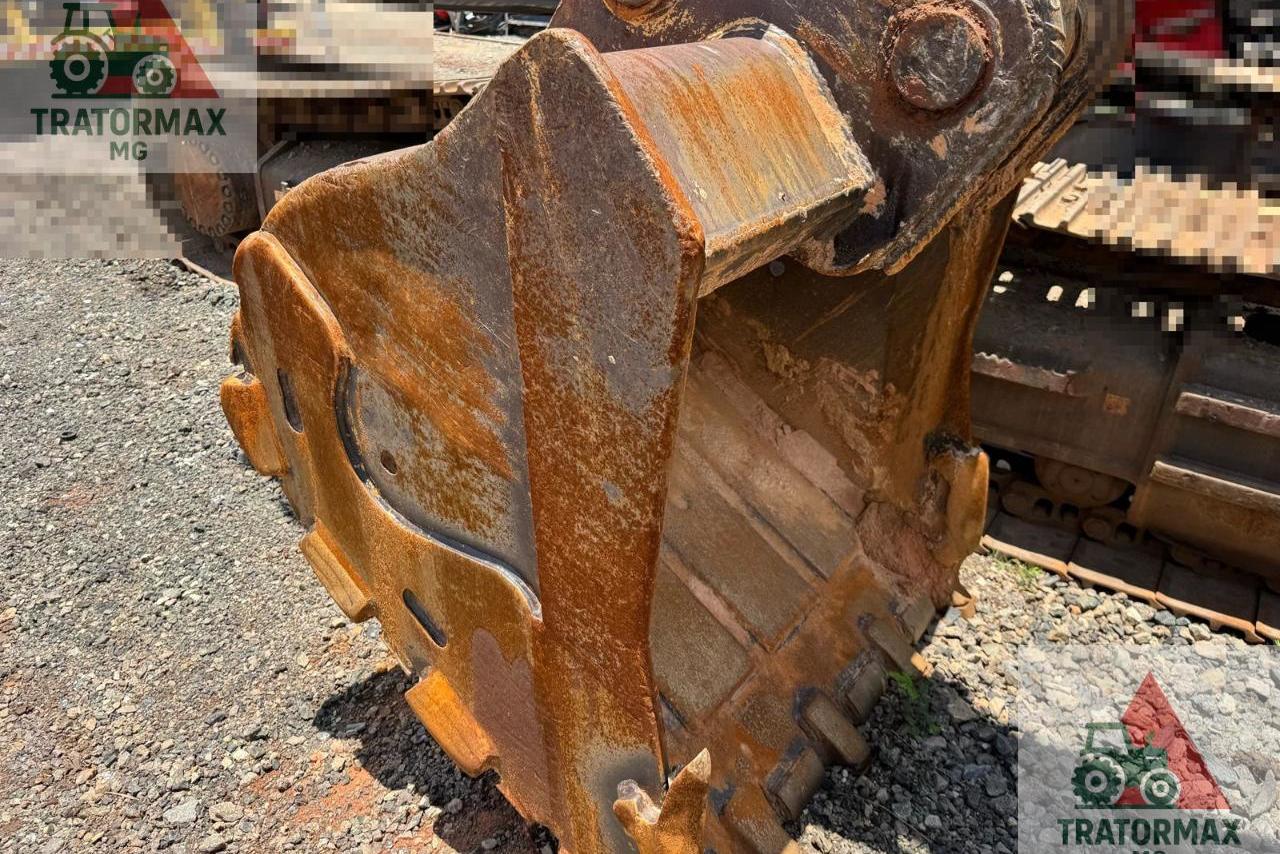 Komatsu PC200 - 07/07 5