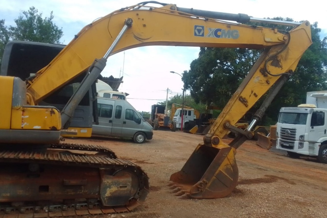 XCMG Hidráulica XE 210 - 14/14 4