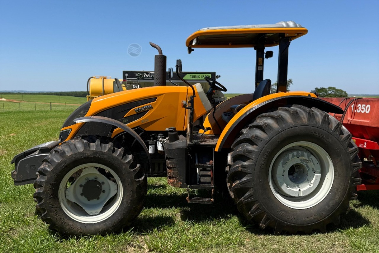 Valtra A124 - 23/23 3