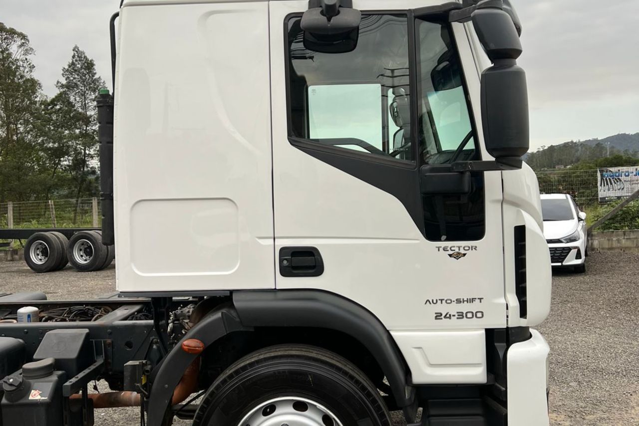 Iveco Tector 24 280 - 22/22 9