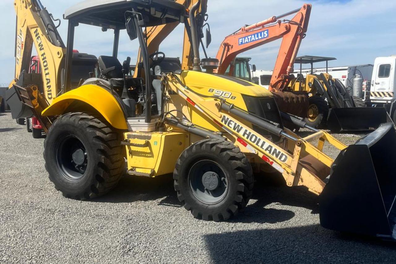 New Holland B90B - 14/14 11