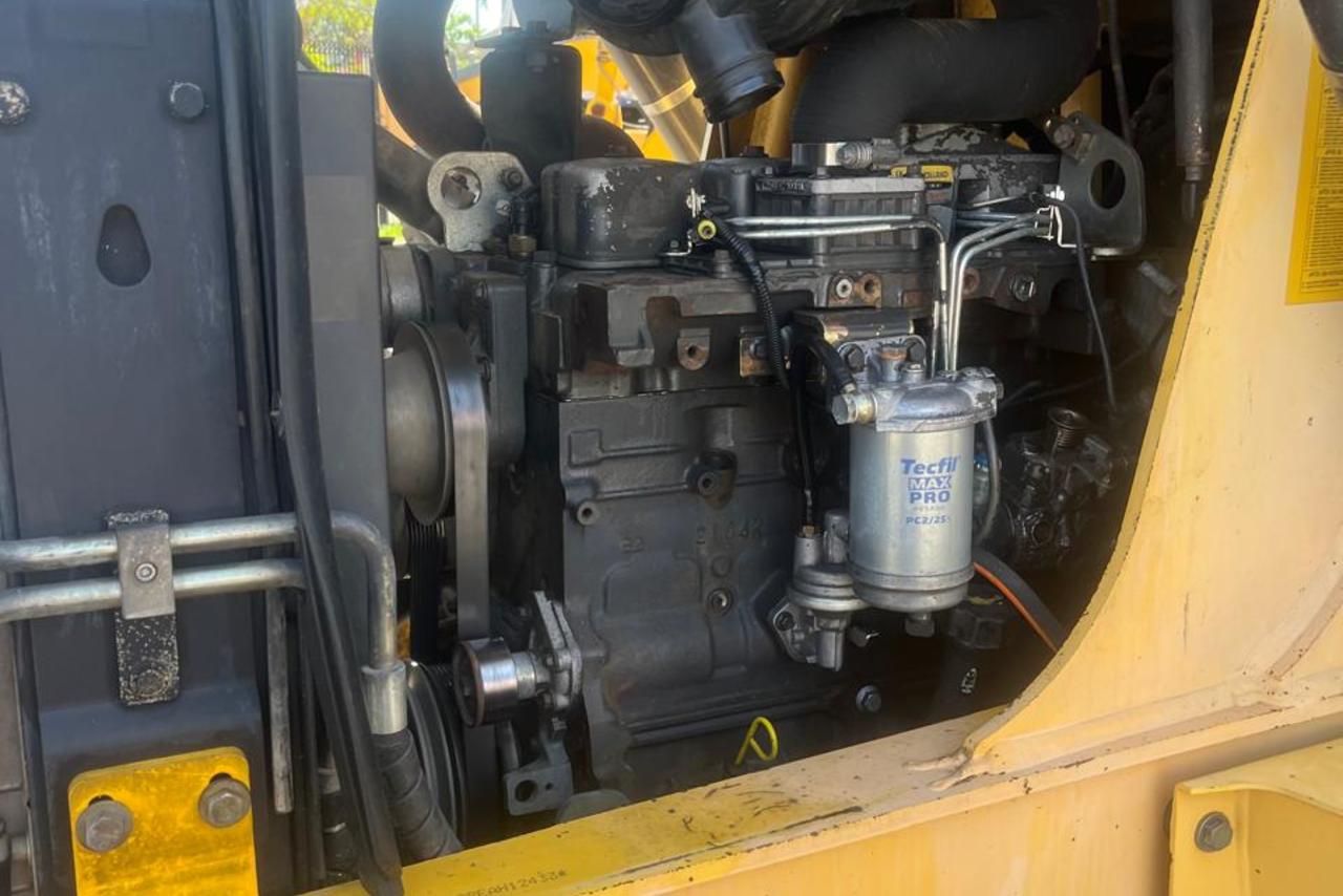 New Holland B90B - 14/14 14