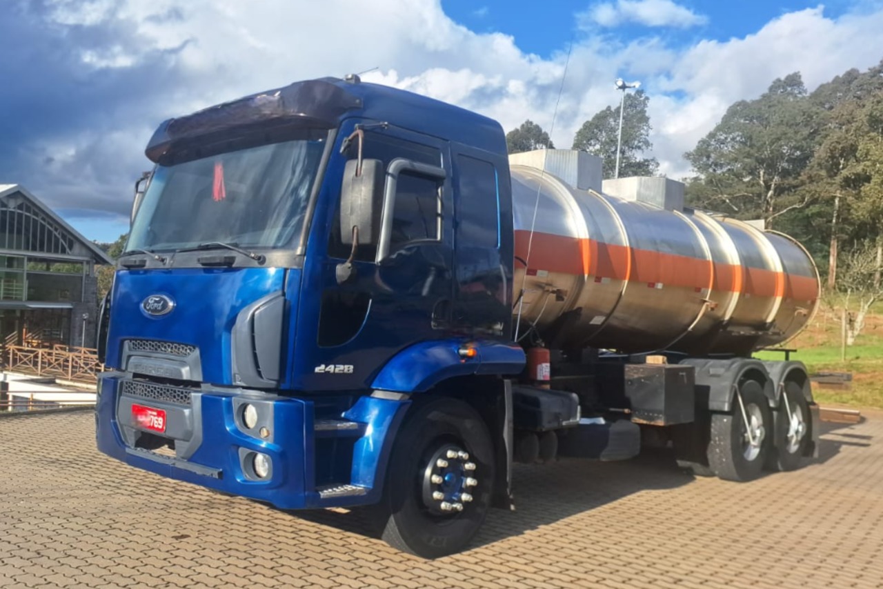 Ford Cargo2428 - 11/12 9
