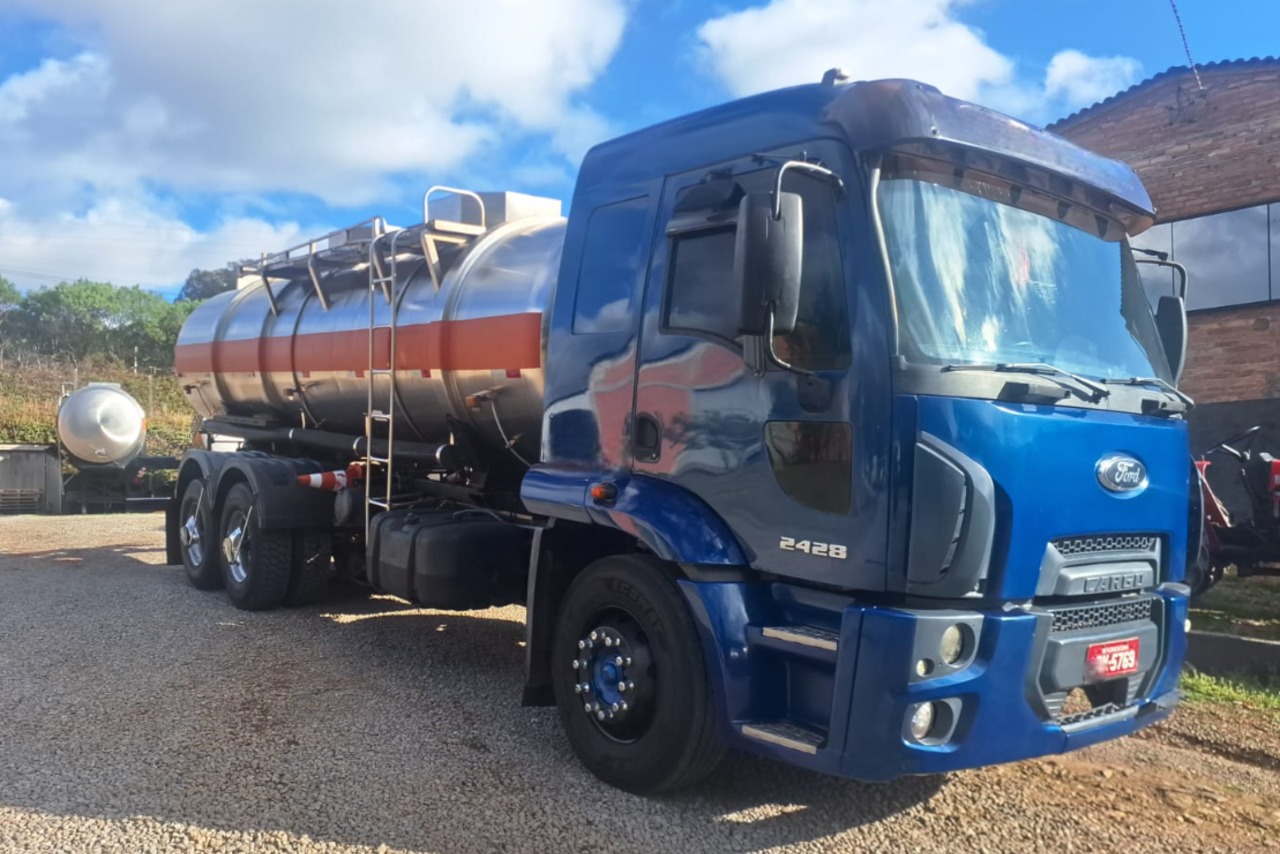 Ford Cargo2428 - 11/12 12