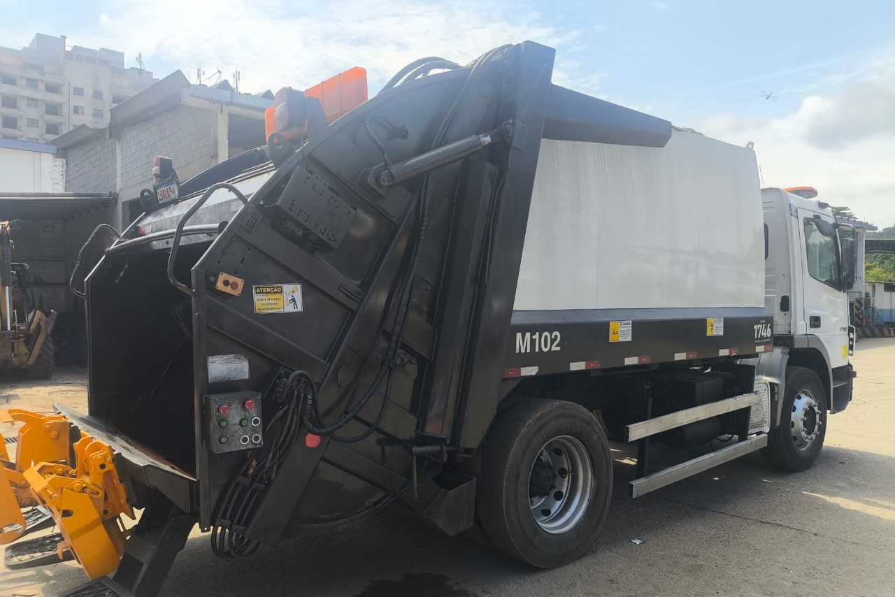 Mercedes Benz Atego 1719 - 19/19 2