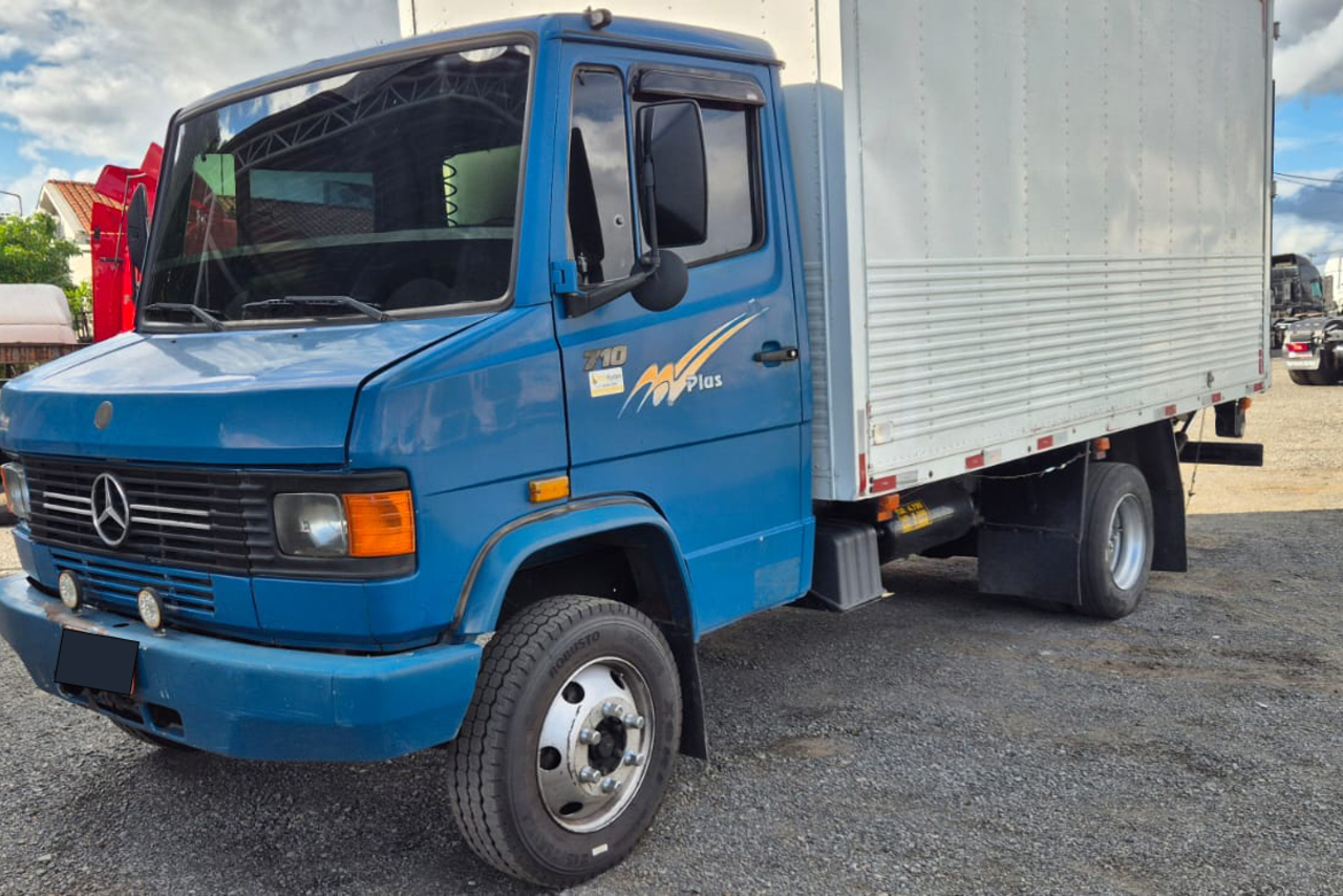 Mercedes Benz MB 710 - 07/08 4