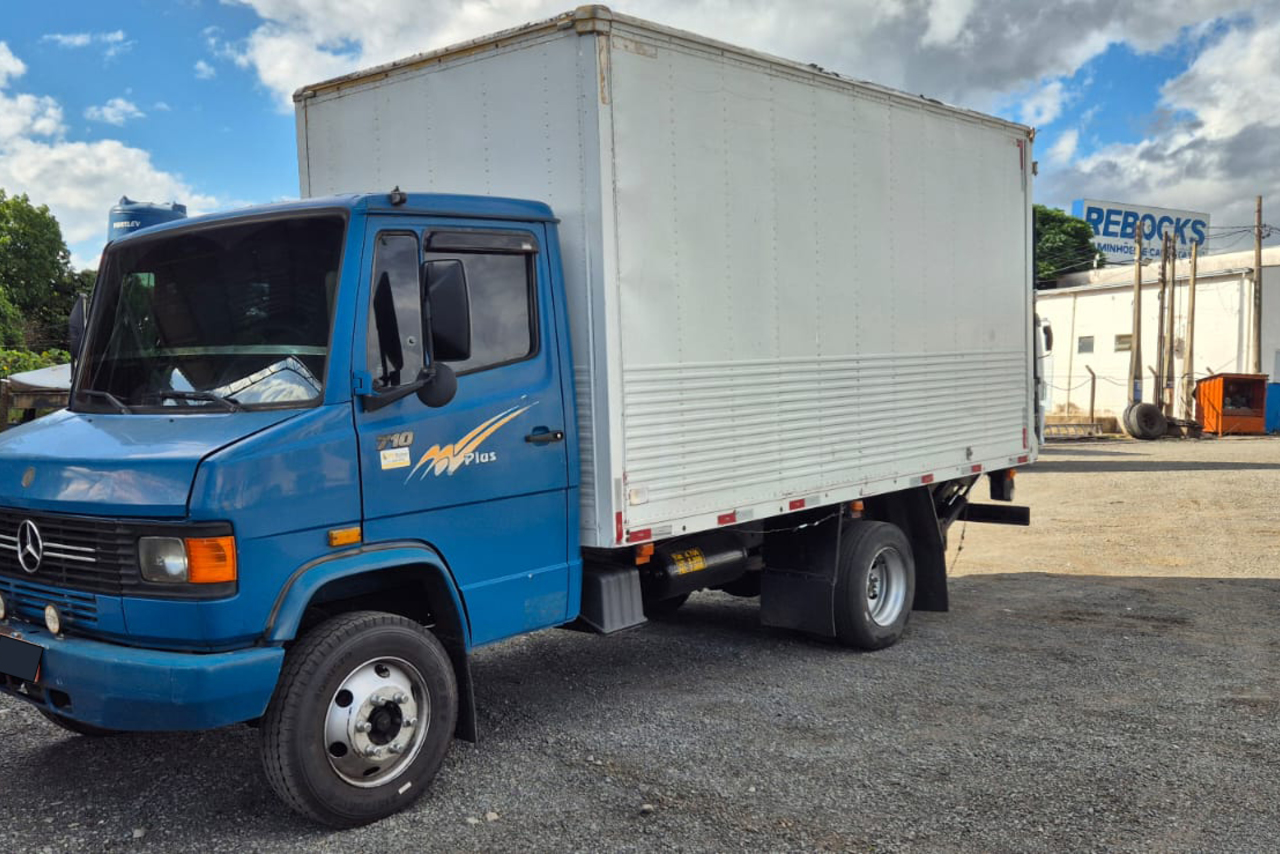Mercedes Benz MB 710 - 07/08 7