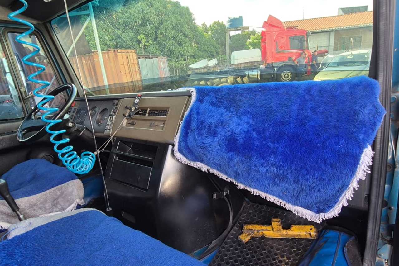 Mercedes Benz MB 710 - 07/08 17