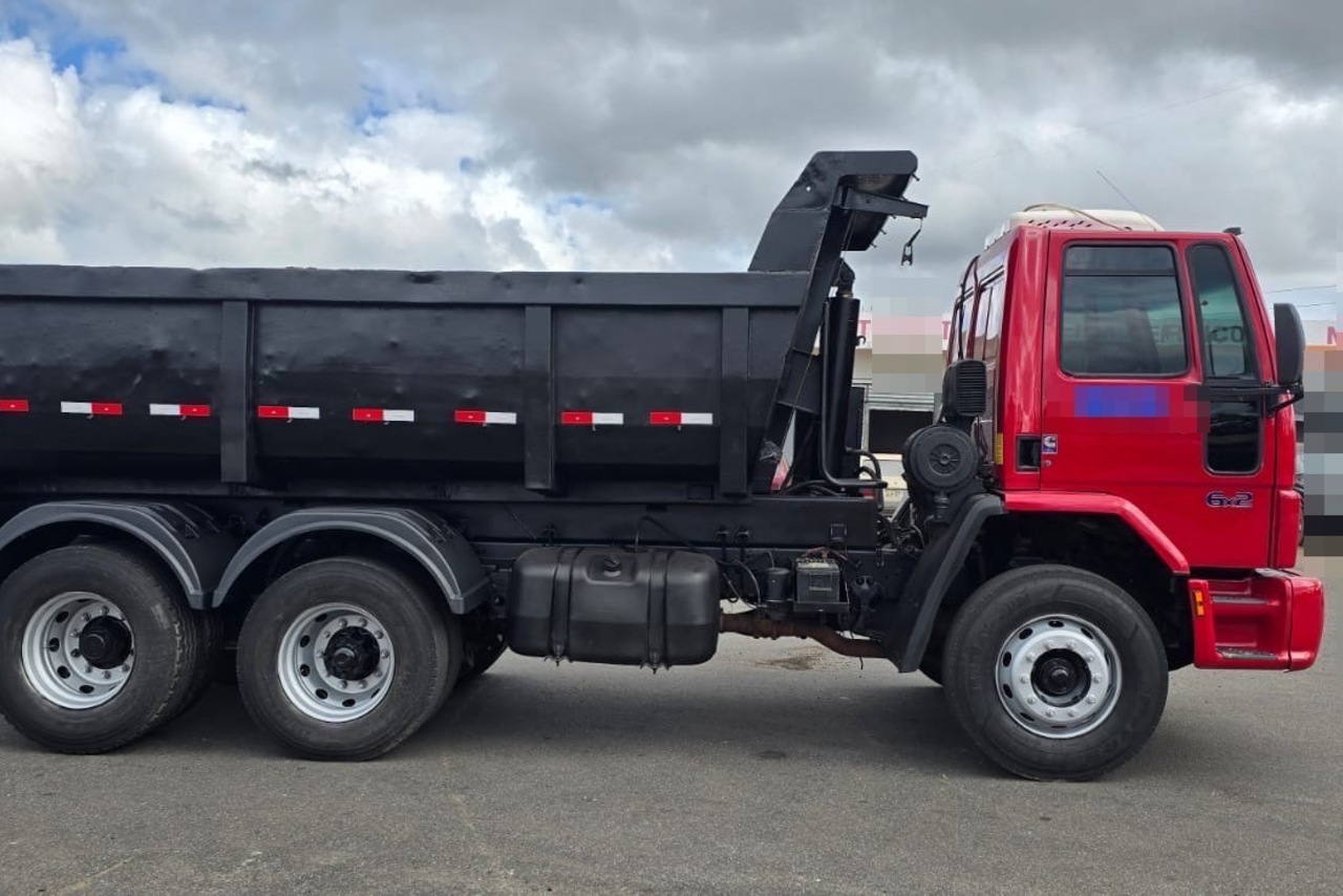 Ford Cargo2428 - 10/11 2