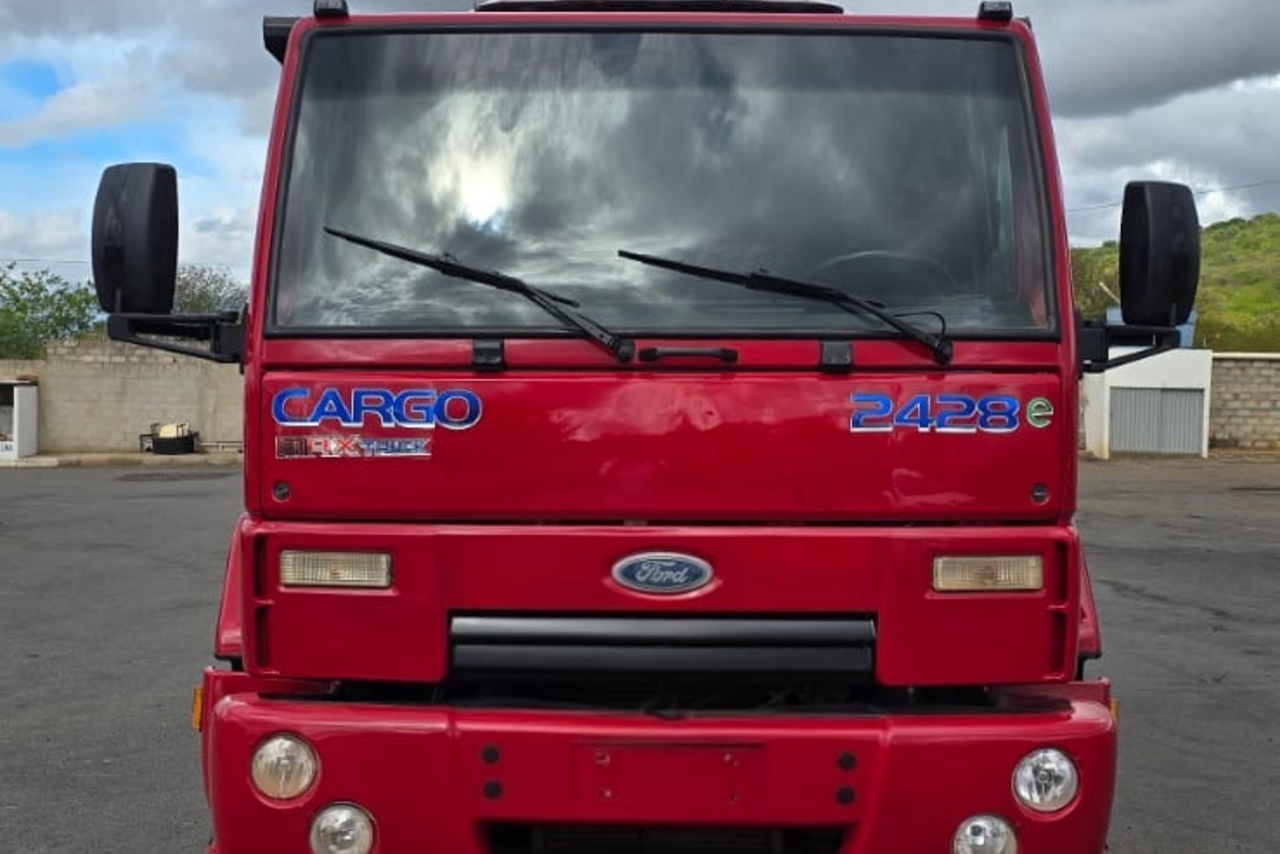 Ford Cargo2428 - 10/11 3