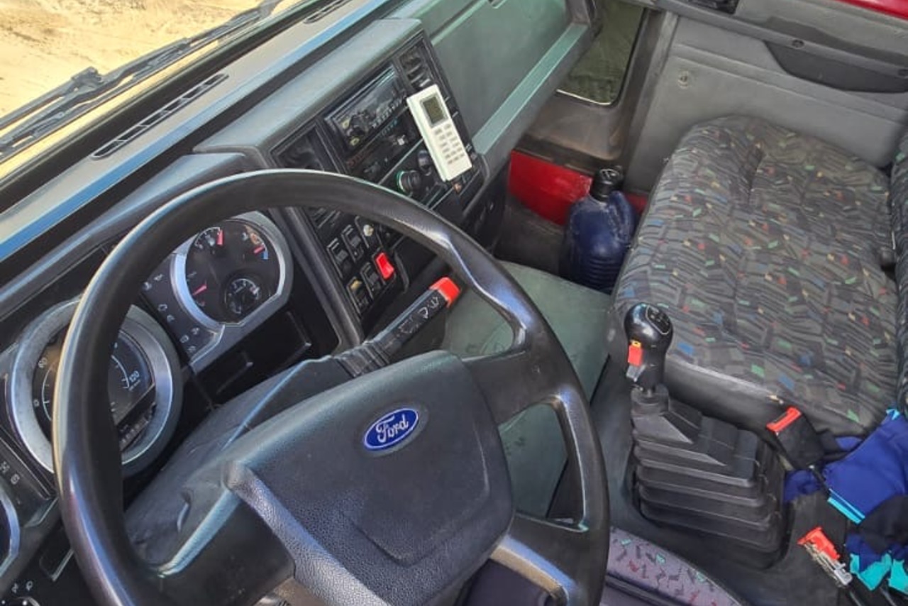 Ford Cargo2428 - 10/11 7
