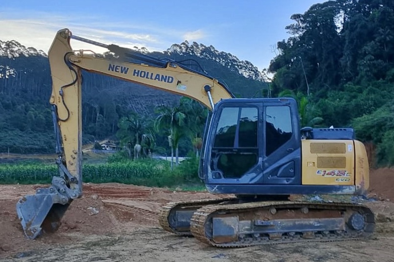 New Holland  E145c EVO -  2